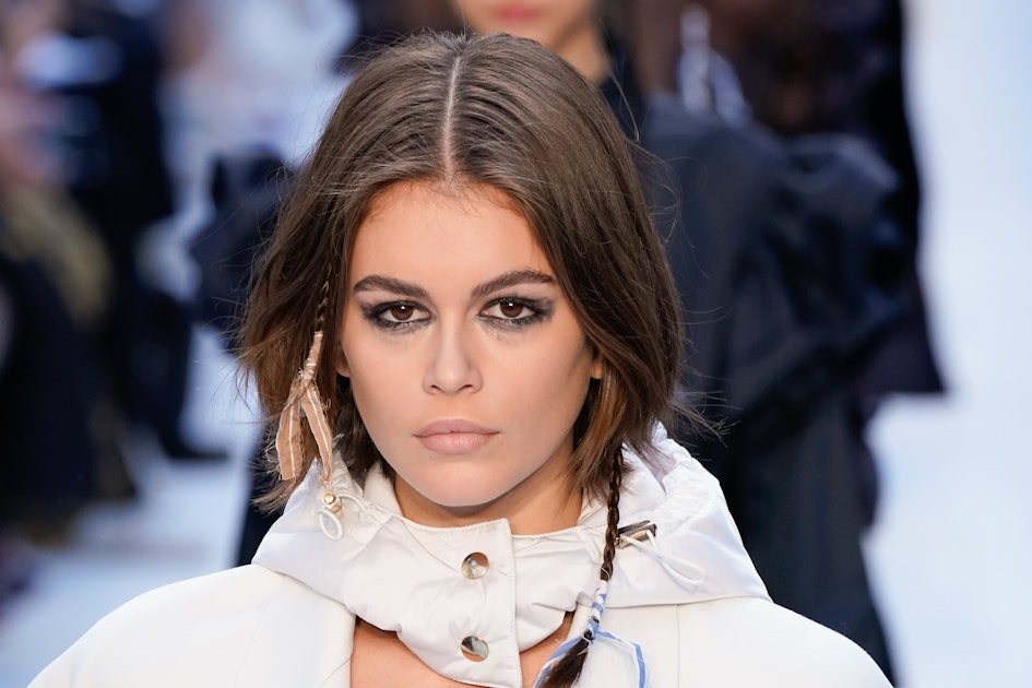 Kaia Gerber's Denim Jacket Will Convince You To Add The '70s-Inspired ...