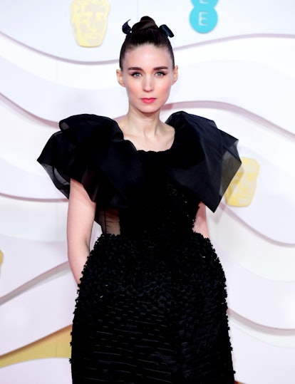 Rooney Mara and other celebrities wore coral lipstick to the 2020 BAFTAs