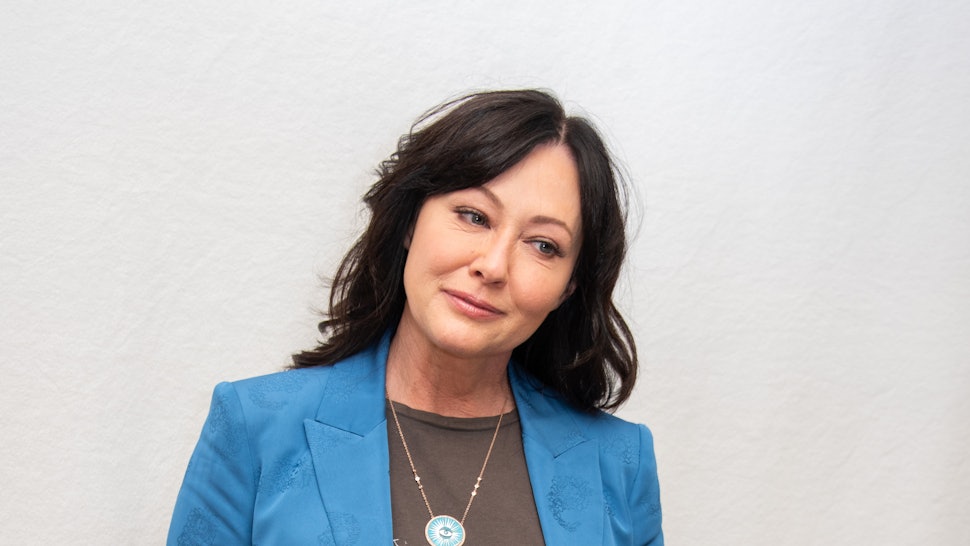 90210 star Shannen Doherty made a shocking revelation that she is suffering from stage 4 breast cancer! When did the actress first come to know about it? Read more to find out. 11
