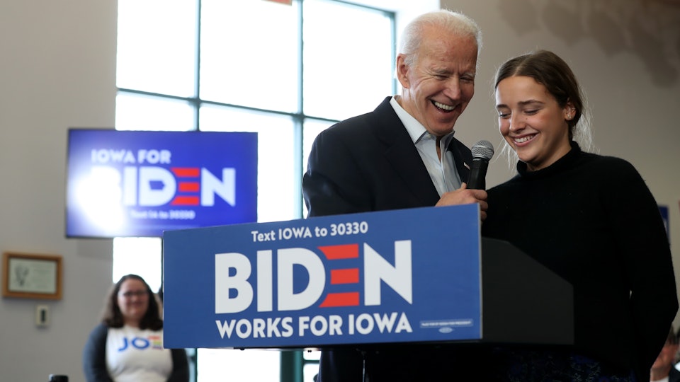 View Bidens Granddaughter Pictures