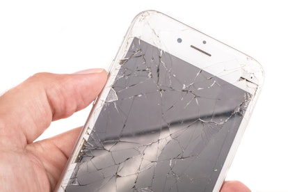 You now have the potential option of repairing your iPhone screen right from your home. 