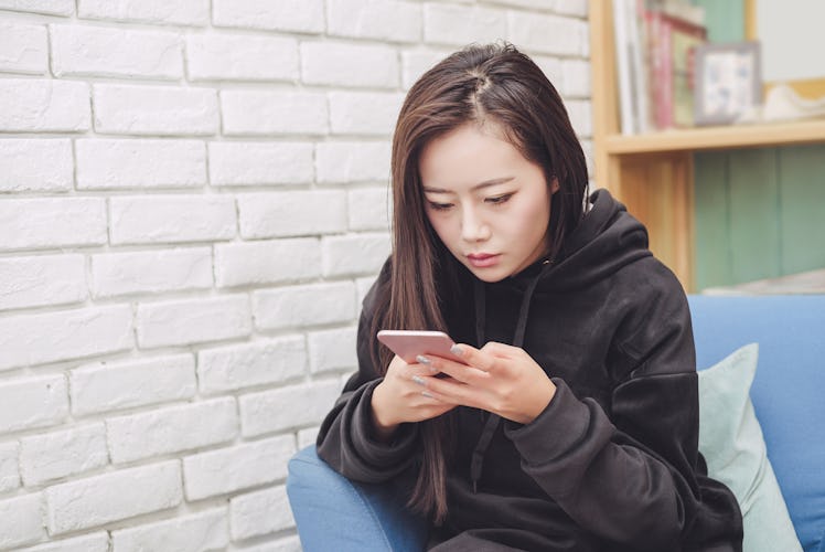 "I caught my boyfriend on a dating app!" Here's what to do.