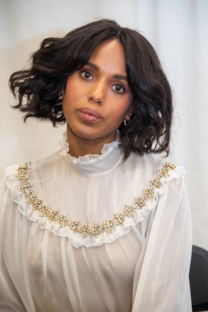 Kerry Washington's '70s-style bangs blend in with her triangular cut