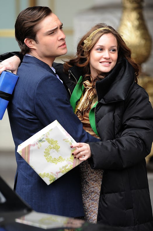 Blair Waldorf from show Gossip Girl with a gold, knotted headband