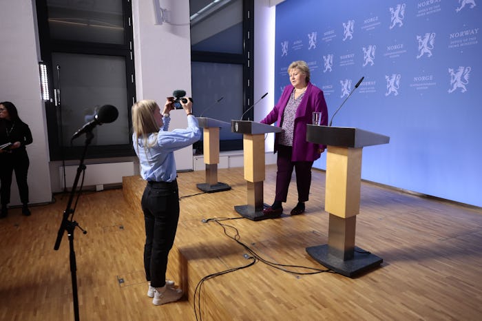Norway's prime minister held a press conference to answer kids' coronavirus questions.