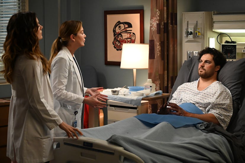 Meredith and Carina suspect DeLuca is showing signs of bipolar disorder on 'Grey's Anatomy'