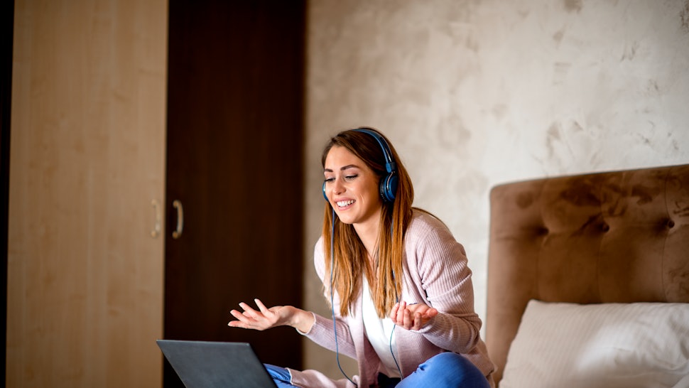 How To Create Zoom Video Backgrounds When Blank Walls Get Boring