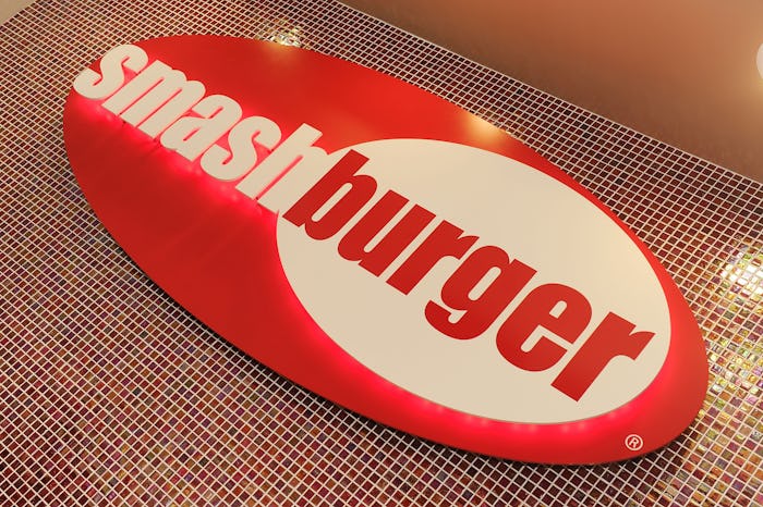 Smashburger is now offering free kid's meals on Uber Eats with any purchase over $20.