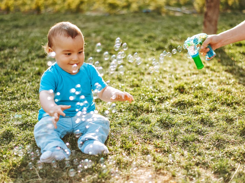 Babies love bubbles because it helps keep their eyes alert and moving.