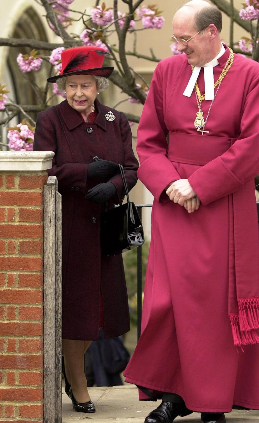 Queen Elizabeth in shades of red