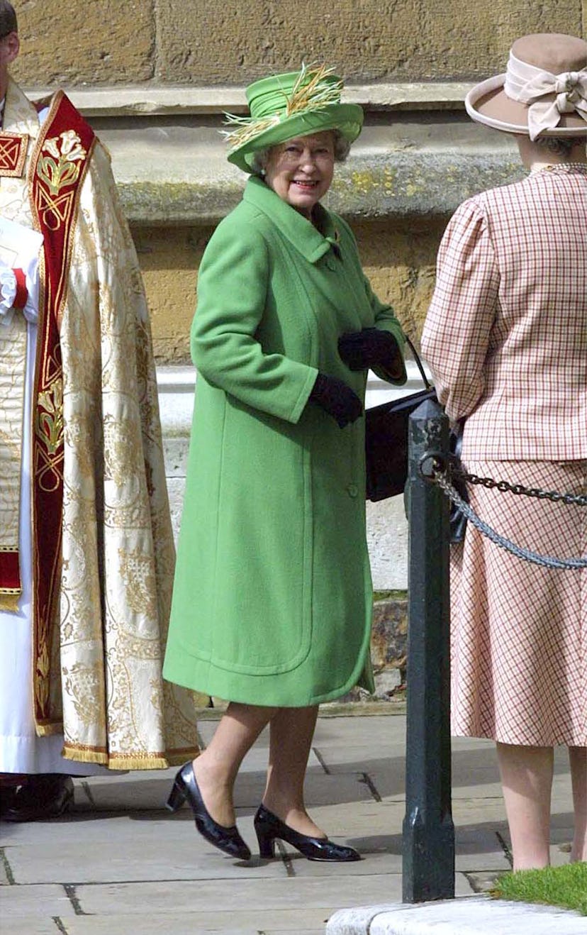 The Queen in all green