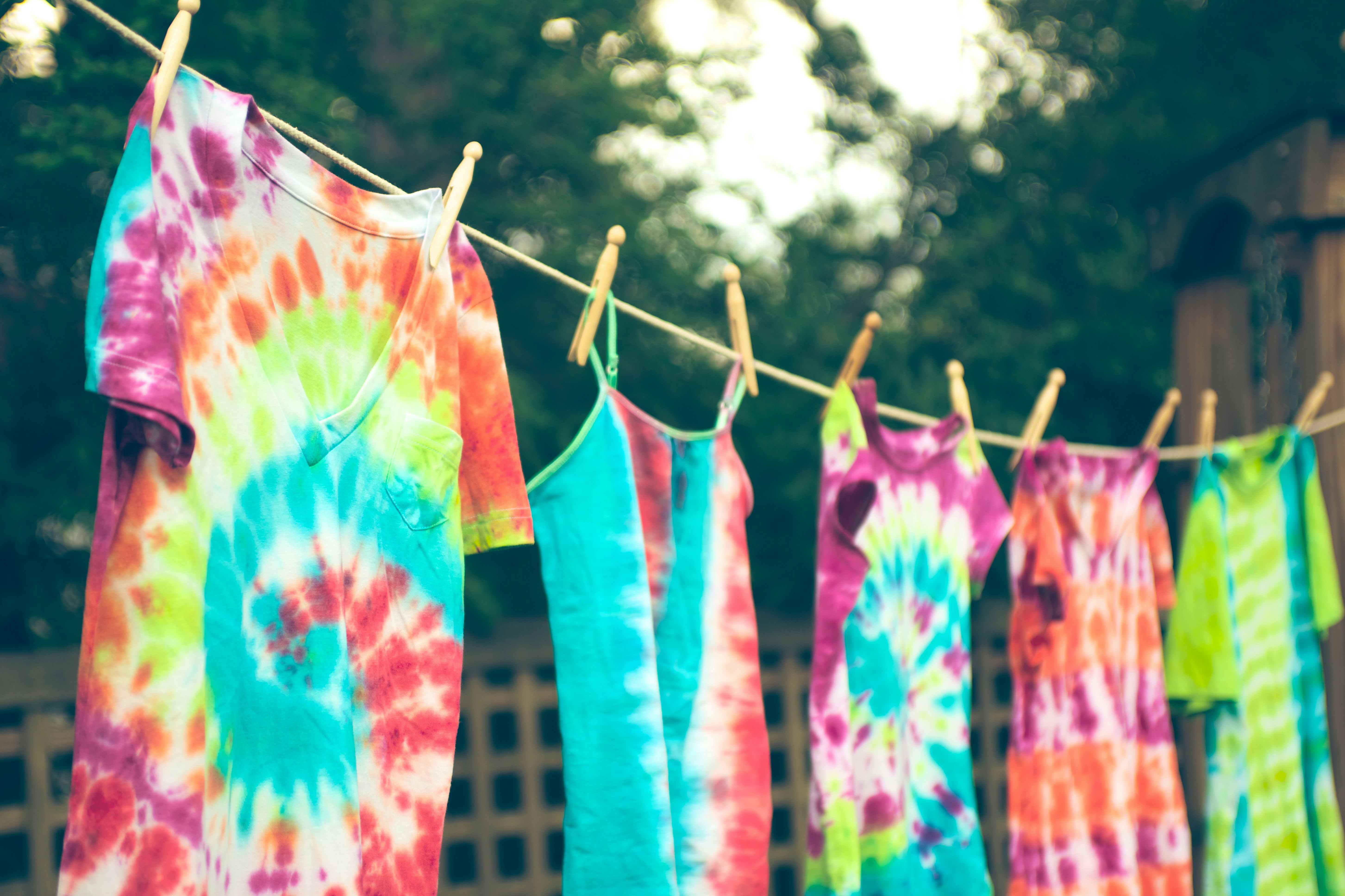 How To Tie Dye With Things You Already Have In The House