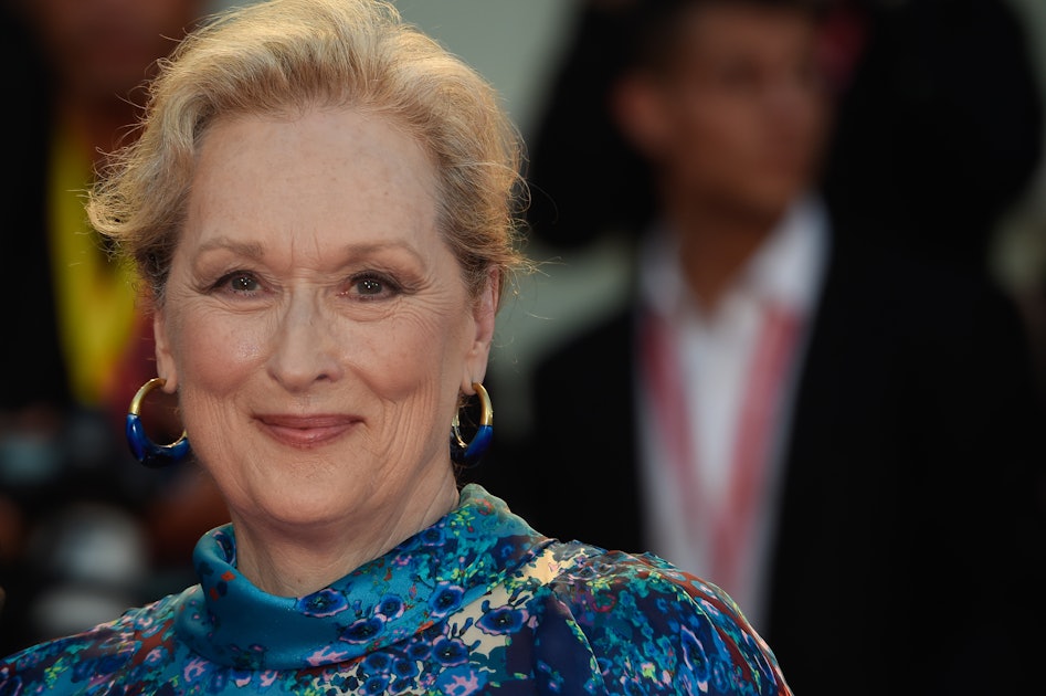 The Best Meryl Streep Memes That Ll Make You Raise Your Glass In Appreciation