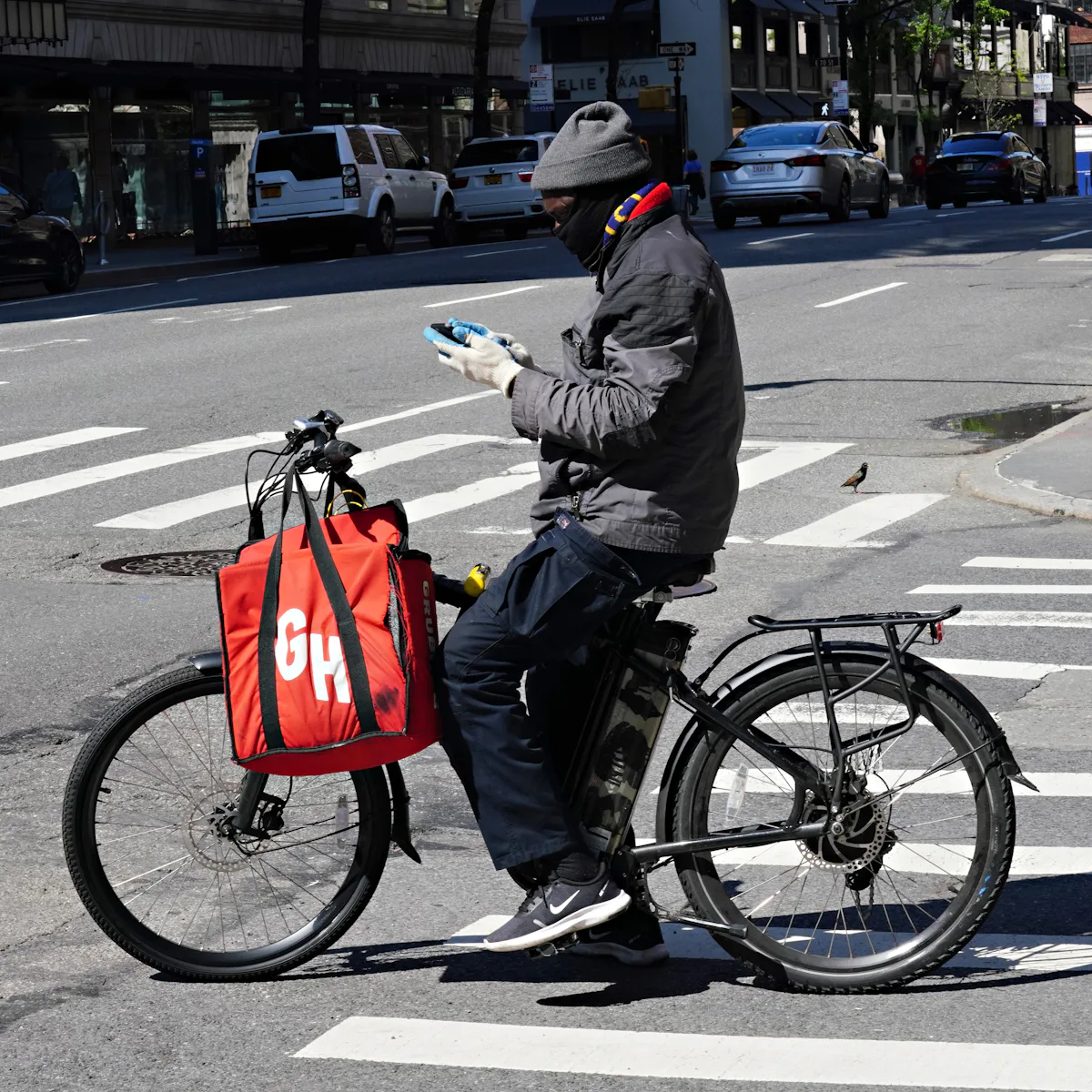 Uber Has Offered To Buy Grubhub In A Bid To Make Food Delivery Profitable uber-has-offered-to-buy-grubhub-in-a-bid-to-make-food-delivery-profitable