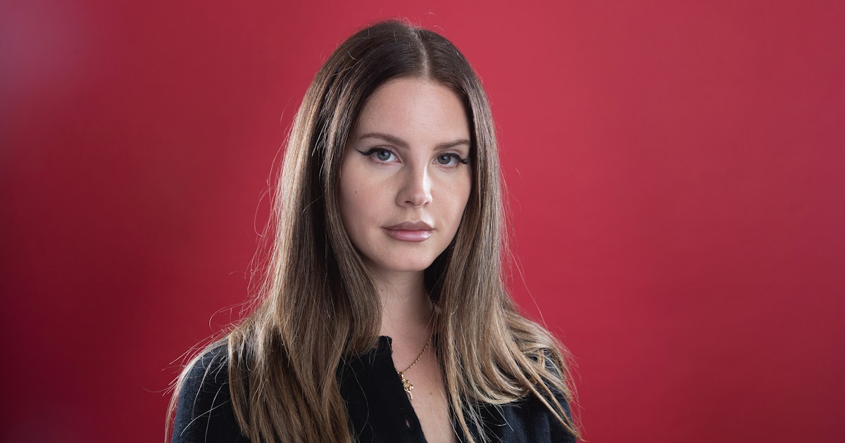 Lana Del Rey Speaks Out After Major Backlash Glbnews Com