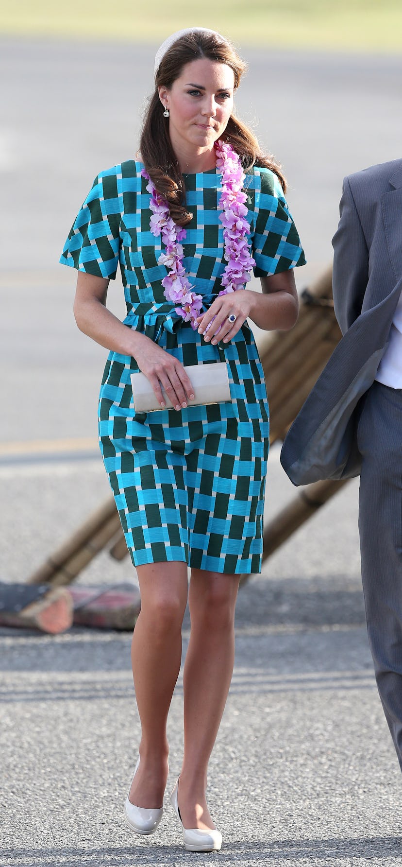 Kate Middleton wears a lei with her dress