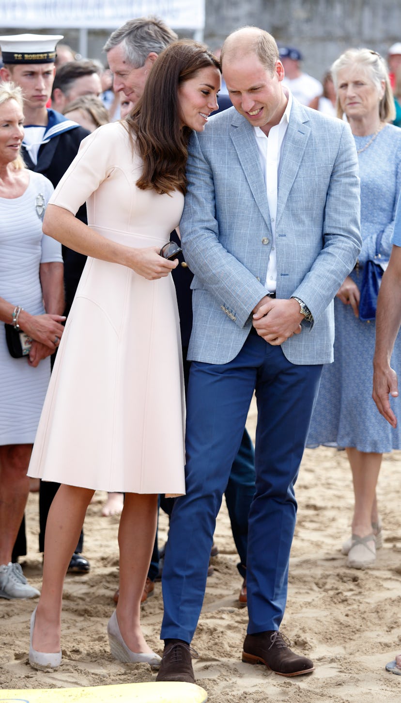 Kate Middleton's beach look is cool and classy