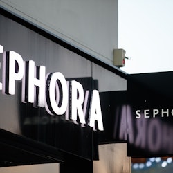 Sephora's Beauty Insider loyalty program just added free shipping, cash savings, and more to its per...