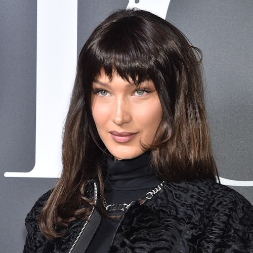 Bella Hadid's new bob with bangs is the epitome of '90s hair