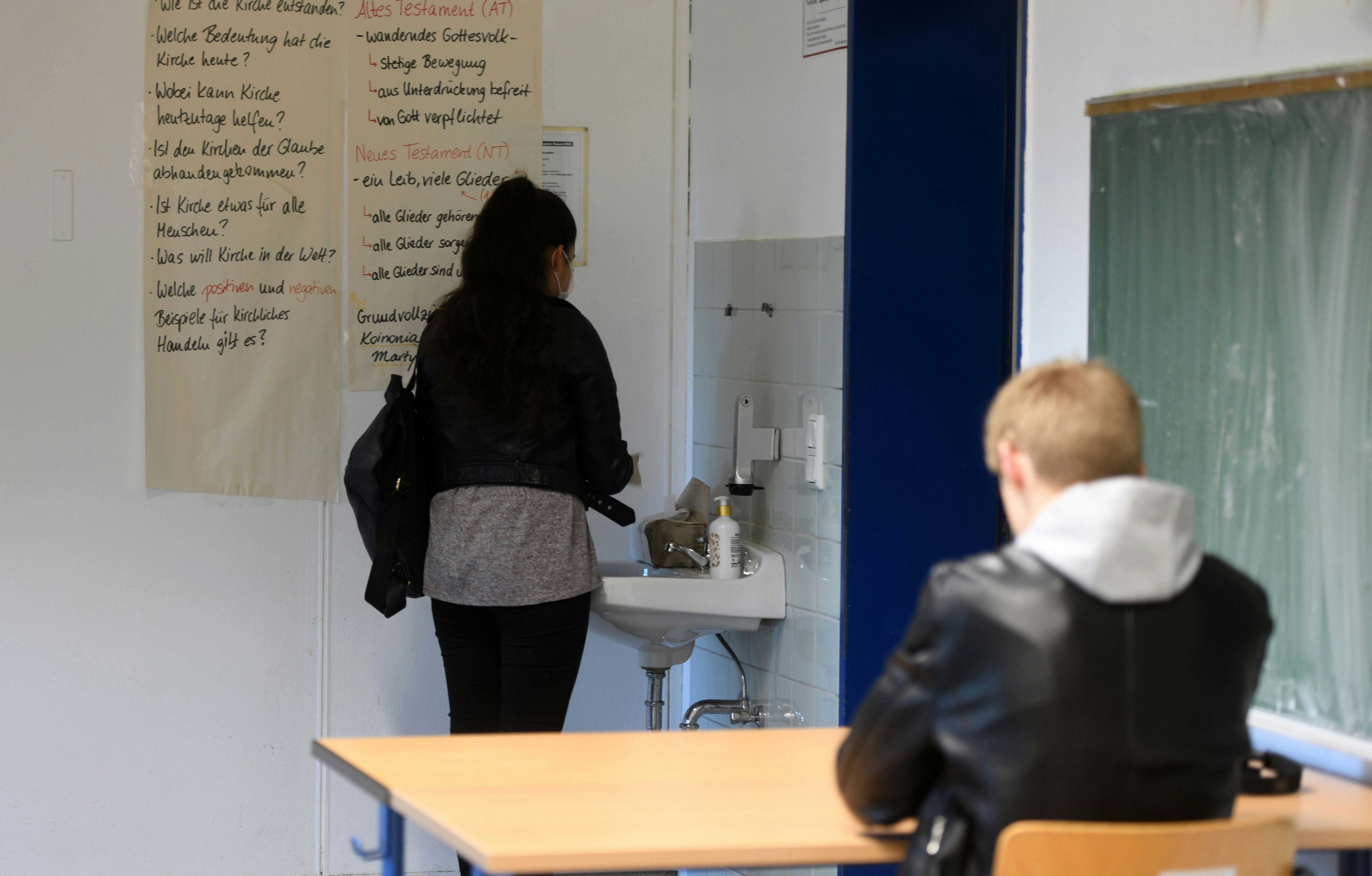 What Will Schools Look Like After Coronavirus? 15+ Photos Offer A Peek