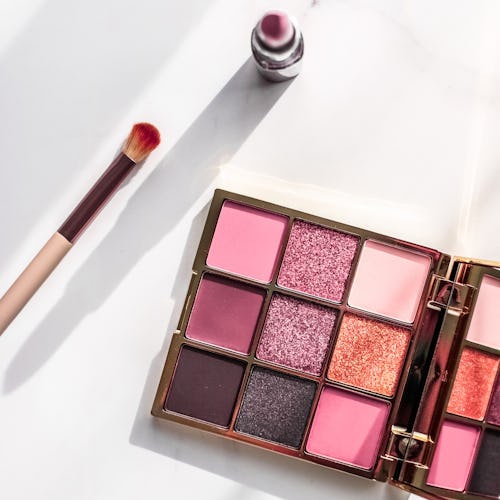 There are a variety of eyeshadow palettes under $20 that are well worth buying.