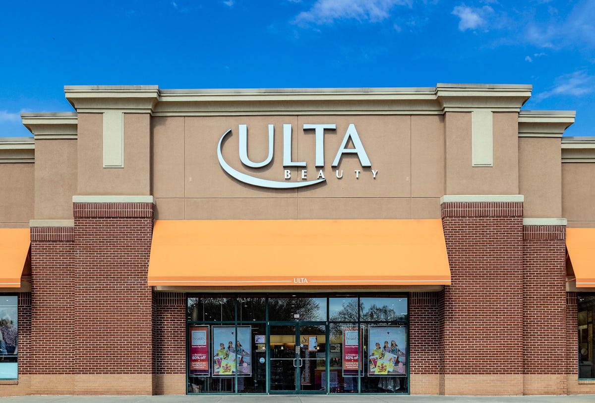 How To Use Ulta Beauty’s Curbside Pickup Service For NoContact Shopping