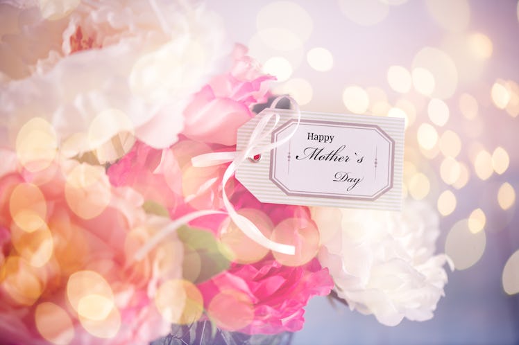 How to throw a Mother's Day party on Zoom for a sweet get-together.