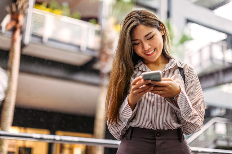 Pisces uses dating apps constantly