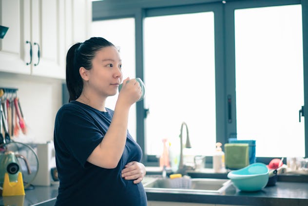 Here's What Happens If You Don't Drink Enough Water During Pregnancy ...