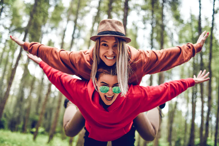 The Ideal Number Of Best Friends Is Lower Than You Think, But Don't ...