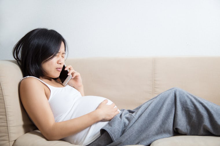 Is Lightning Crotch A Sign Of Labor? Here's What Experts Want You To Know