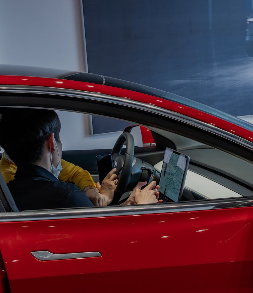 A Tesla partner just announced a battery that can last 16 ...