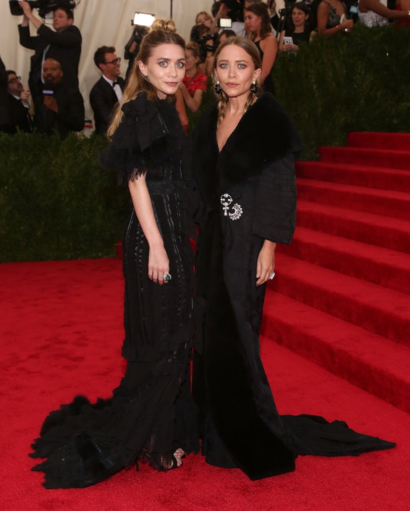 Actors Mary-Kate and Ashley Olsen attend "China: Through the Looking Glass", the 2015 Costume Instit...