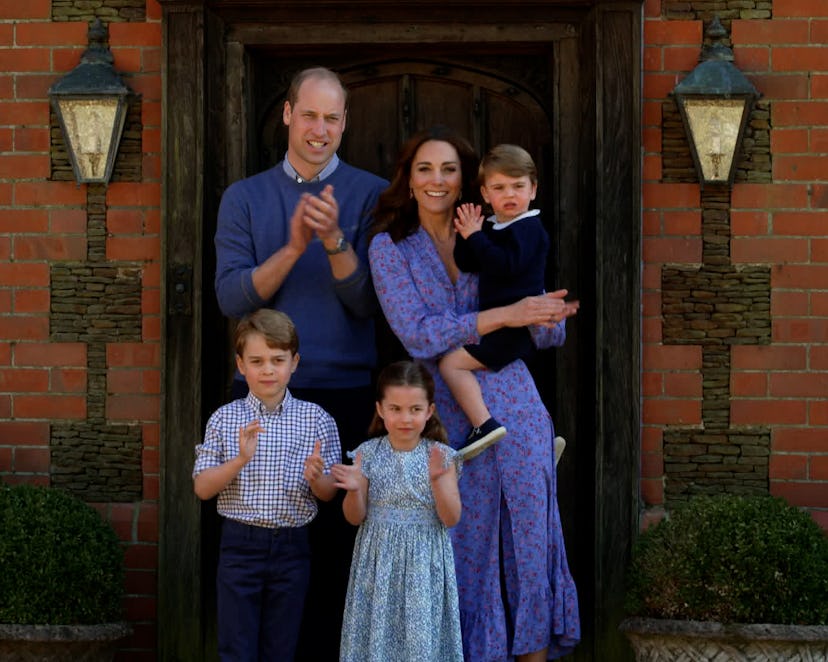 The whole family dresses in blue