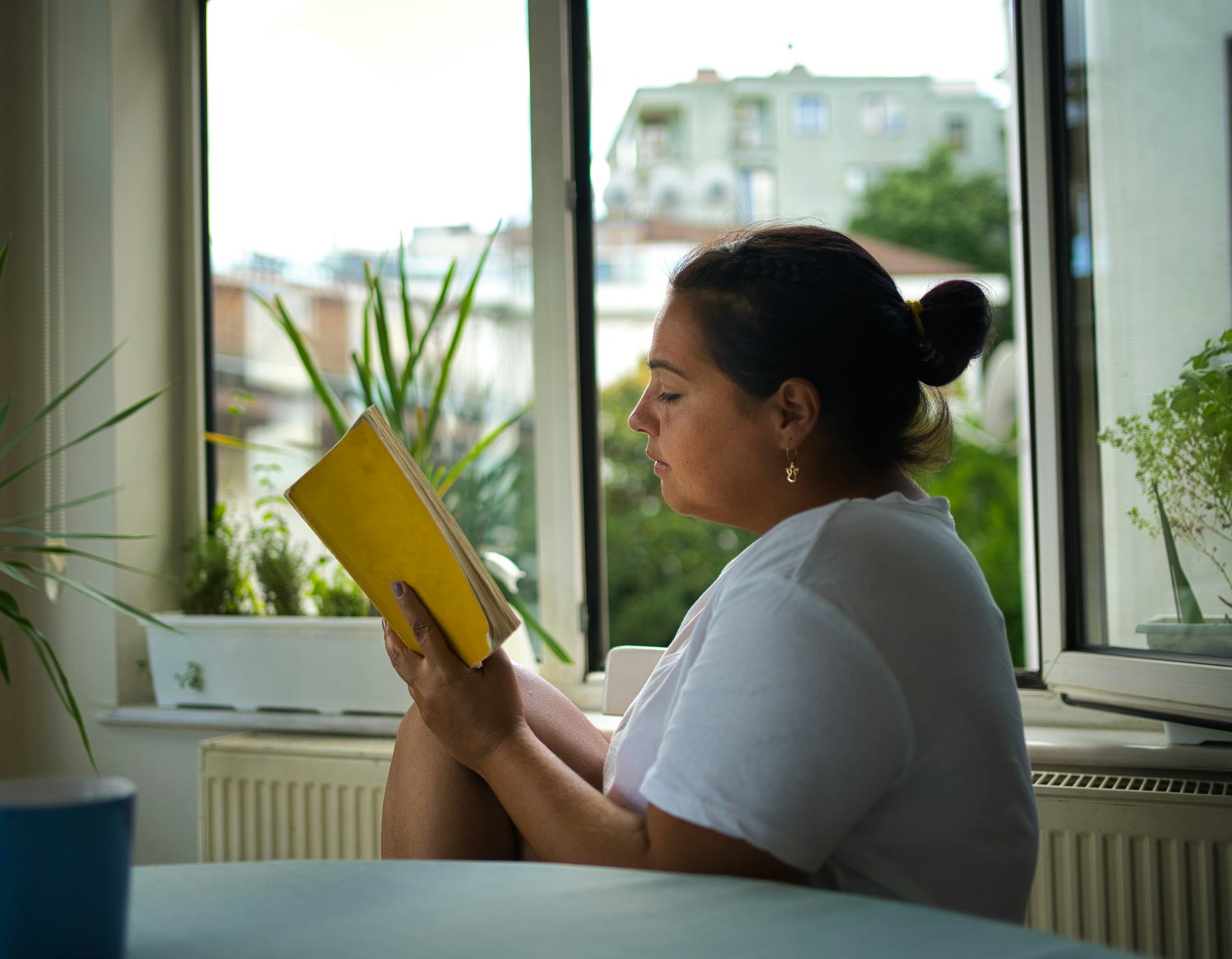 14 Careers For Readers, Because It Is Possible To Make A Living Off ...