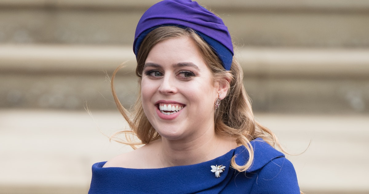 Princess Beatrice Paired The Queen S Tiara With A Surprisingly Low Key Hairstyle For Her Wedding Flipboard