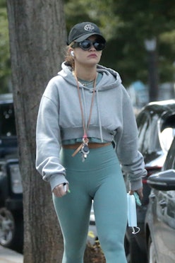 Rita Ora's Green Lululemon Leggings Are The Next Color Trend (And