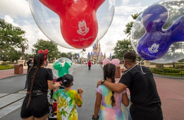 In an effort to ensure guests wear face masks, Disney World now requires people sit down to eat food...