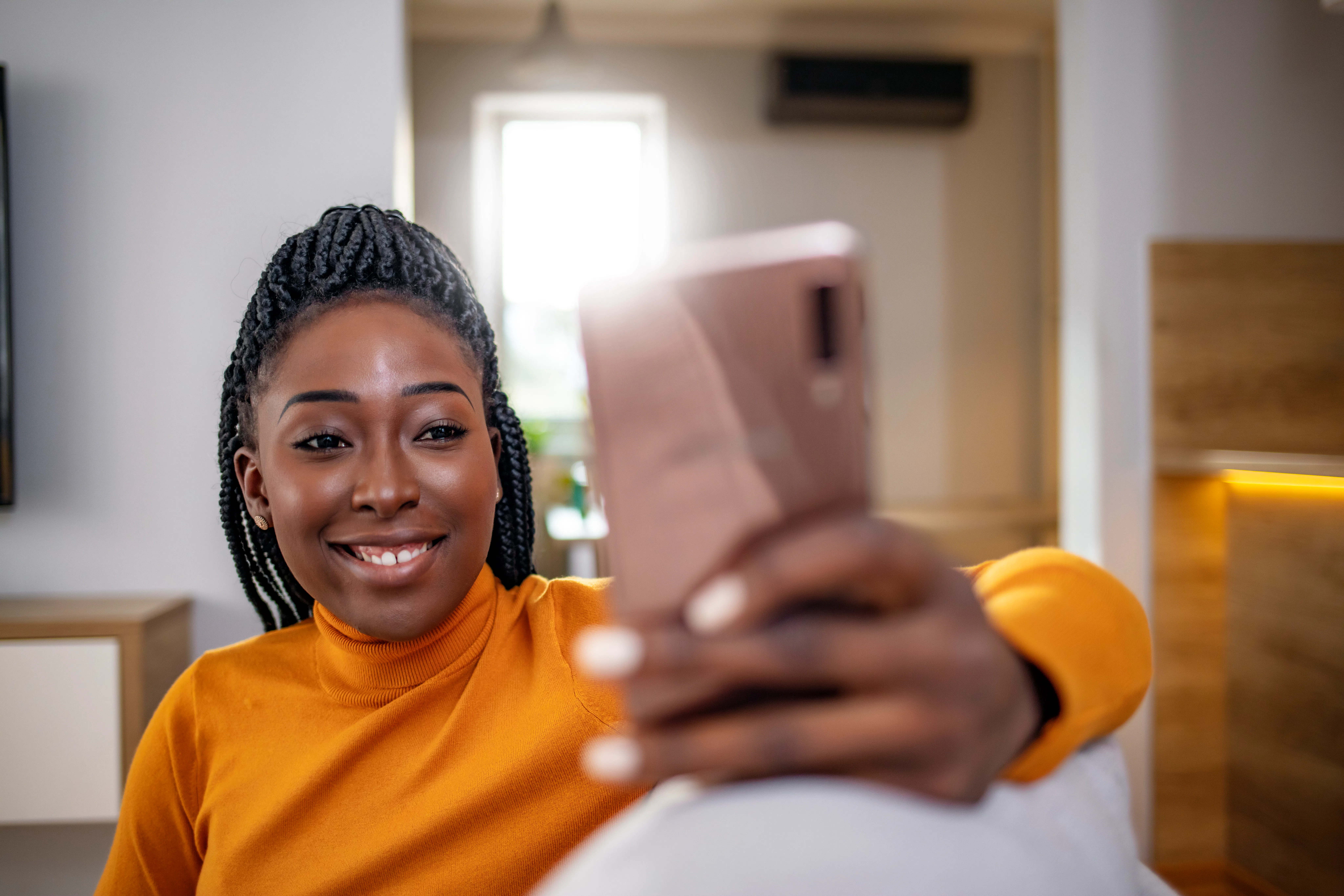 17 Sexts To Send Before Having FaceTime Sex With Your Partner