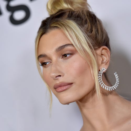 Hailey Bieber shared a fresh look on Instagram featuring a lavender-colored cat-eye.