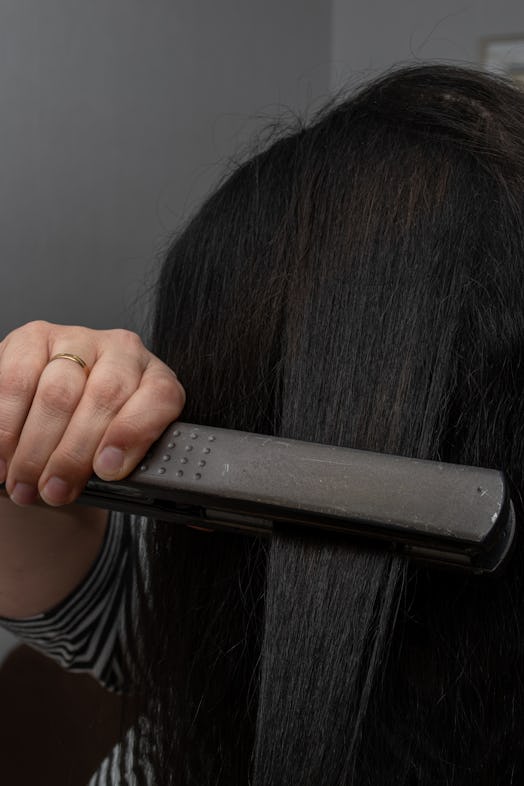 Ceramic flat iron for hair straightening