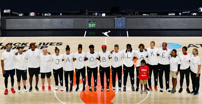 Washington Mystics honor Jacob Blake with bullet-holes on the backs of their t-shirts.