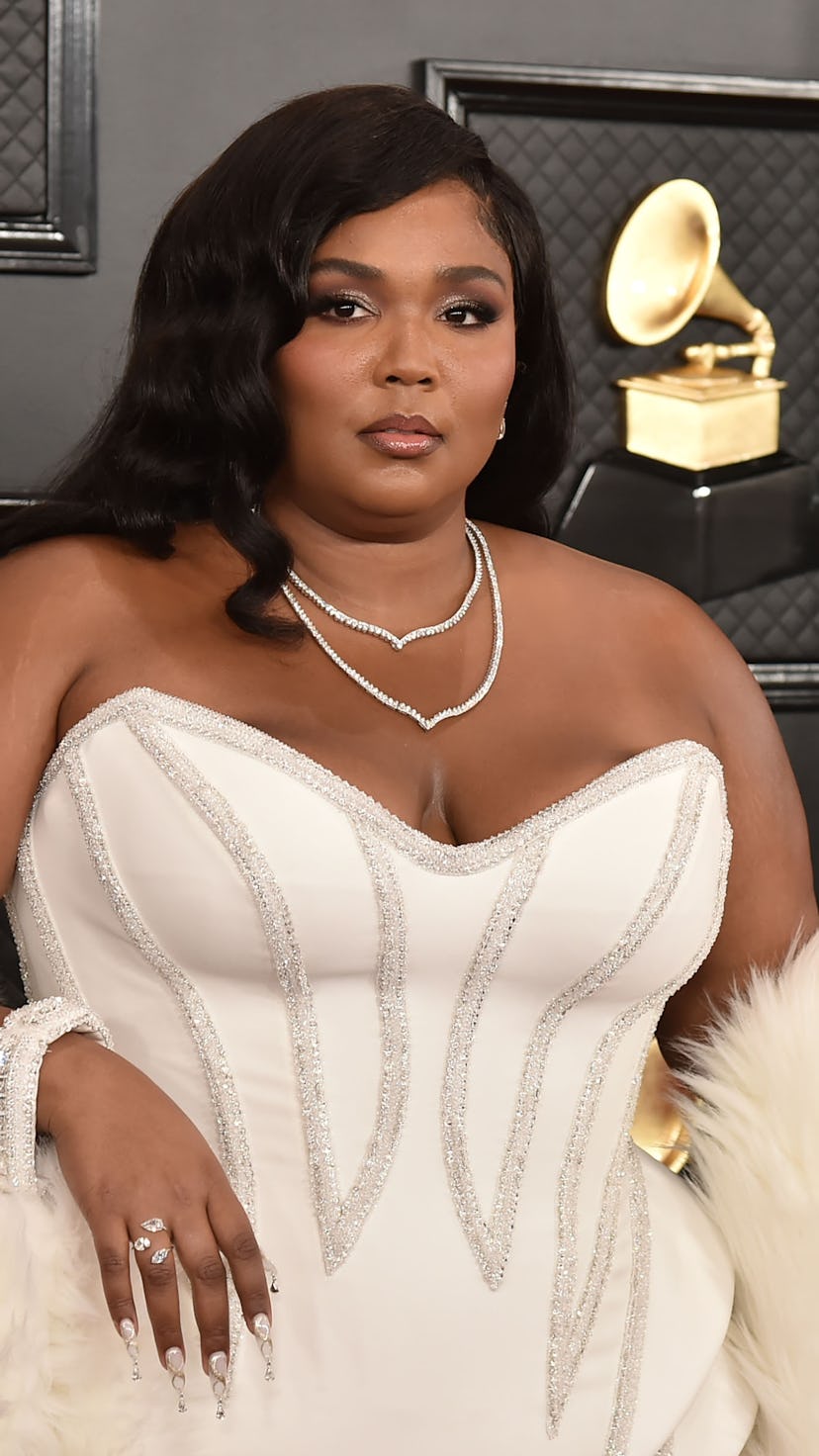 Lizzo Grammys red carpet