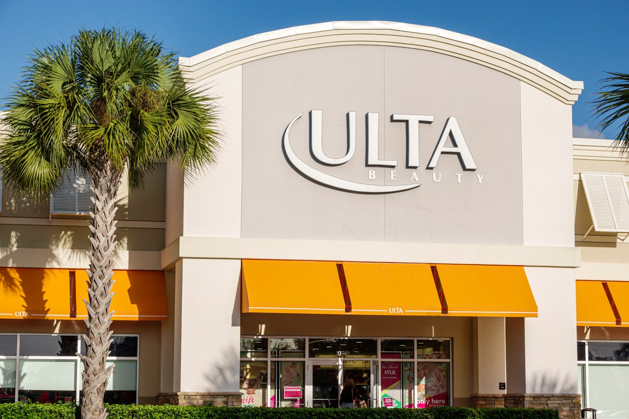 Ulta's 21 Days Of Beauty Sale Is Coming Back For Fall 2020