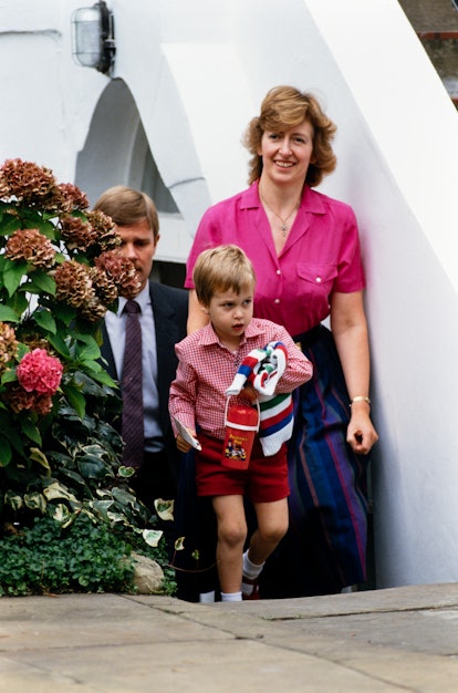 Prince William leaves nursery school in 1985