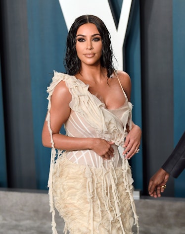 Kim Kardashian & Chrissy Teigen Responded To SKIMS Maternity Shapewear  Backlash