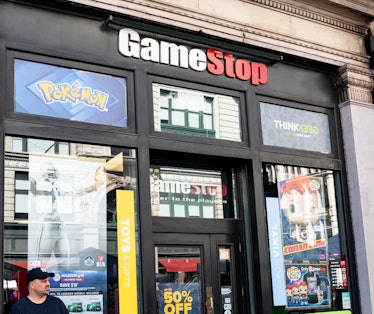Gamestop store front.