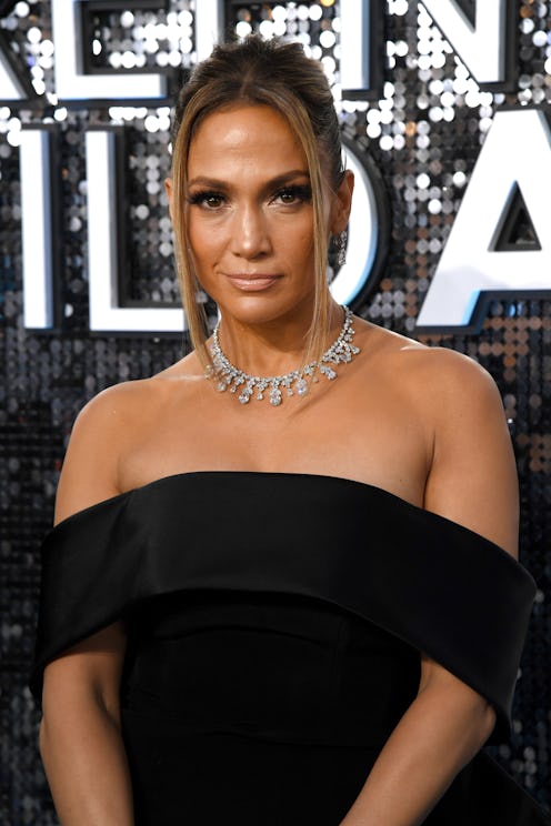 J.Lo's bob is a fall 2020 hair trend.