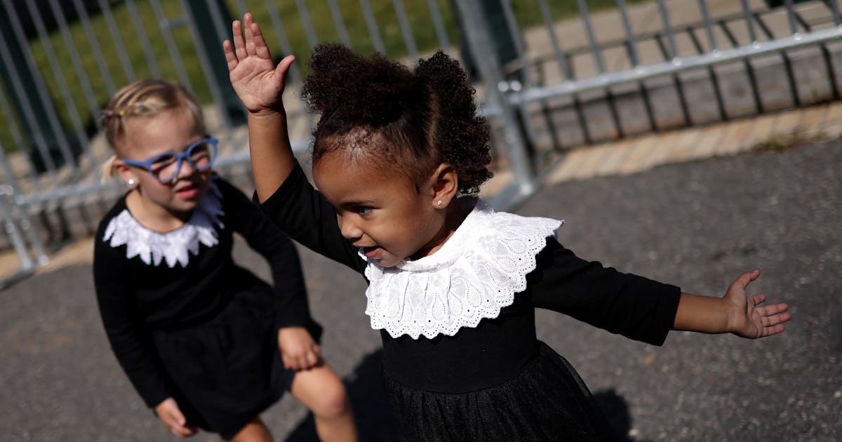 Parents Pay Tribute To Ruth Bader Ginsburg Through Photos Of Their Kids Parents Pay Tribute To Ruth Bader Ginsburg Through Photos Of Their Kids