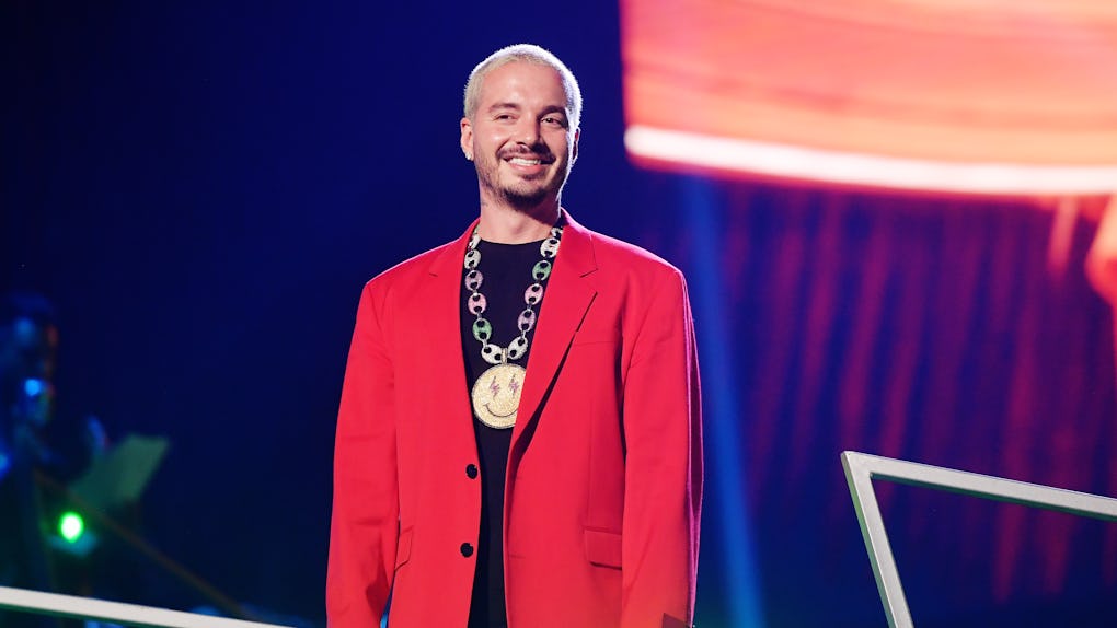 What Do The Un Dia Lyrics Mean In English J Balvin Sings About Second Chances
